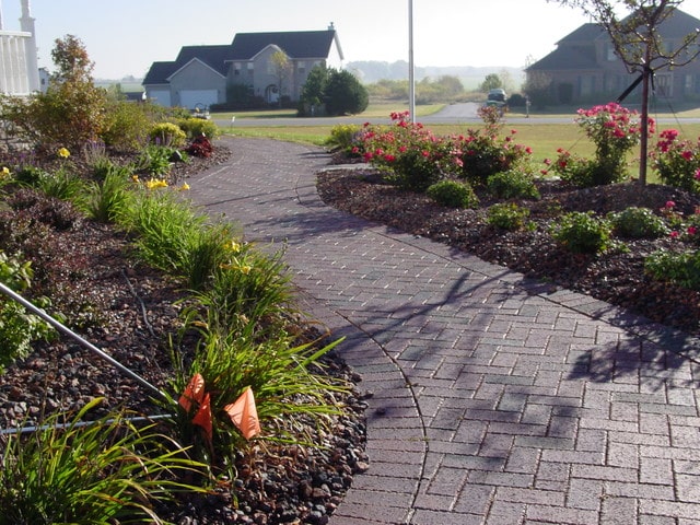 Picking the Right Landscape and Gardening Service
